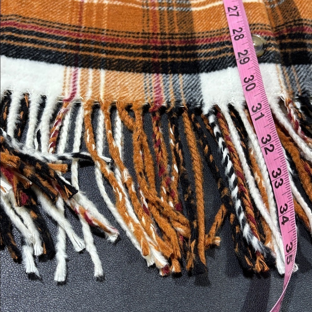 Sabrina Lauren Shacket,fringe hemline, button chest pockets,plaid - Picture 7 of 9